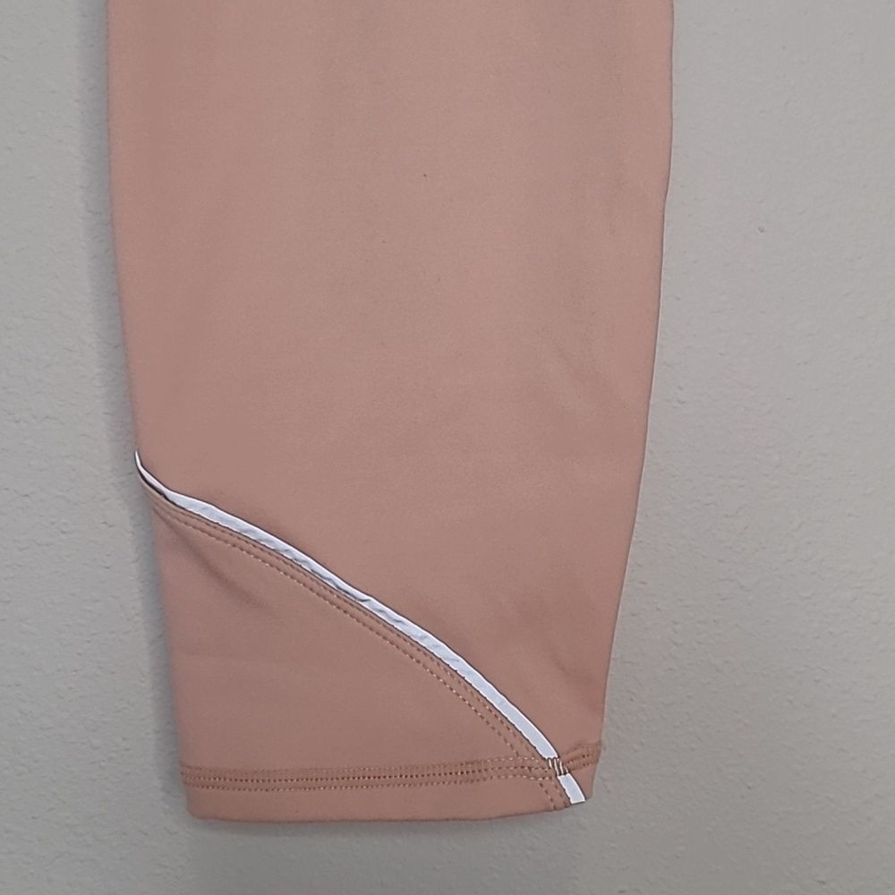 Fabletics Motion 365 Legging Size 1X - Picture 3 of 9